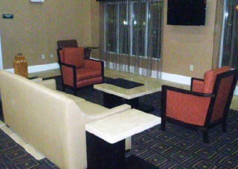Quality Inn & Suites Greenville Near Downtown Room photo