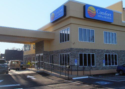 Quality Inn & Suites Greenville Near Downtown Exterior photo